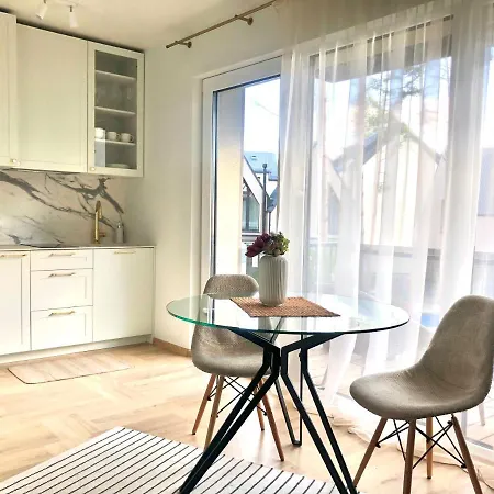 R.j. Apartamentai. Kunigiskes Palanga